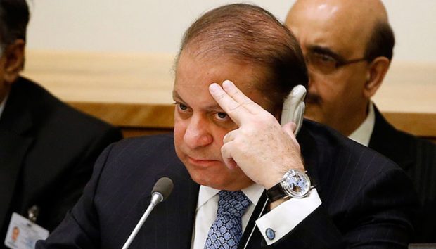 Nawaz Sharif tension-700.jpg